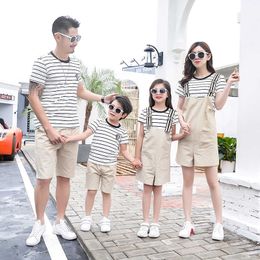 Family Matching Outfits Matching Family Outfits Summer Beach Mum Daughter Dad Son Causal Cotton T-shirt Shorts Holiday Matching Couple Clothes