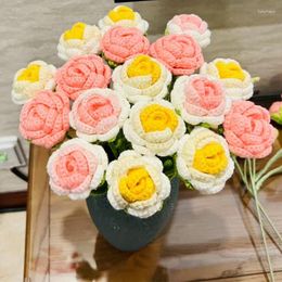 Decorative Flowers 10pcs/Lot Hand-knitted Yarn Crochet Gradient Rose Flower Artificial Bouquet For Wedding Decoration Home Garden Decor