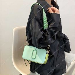 Shoulder This cross body bag Year Popular Camera Bags 2024 Summer New Versatile Women's Simple Contrast Colour Single Wide Strap Crossbody bags Designer Wallet