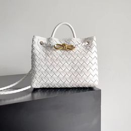 Fashion new designer bag Classic all-in-one large capacity lambskin handbag High quality casual elegant daily commuter handbag