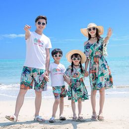 Family Matching Outfits Family Matching Outfits Summer Beach Mother Daughter Off -shoulder Dresses Dad Son T-shirt Shorts Couple Outfit