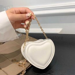 Shoulder Bags Small Fresh and Fashionable Mini Heart shaped One Shoulder Crossbody Bag 2023 Summer Fashion New Candy Chain Small Bagstylishhandbagsstore