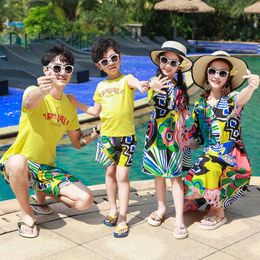 Familjmatchande kläder Familjekläder Moder Dotter Summer Beach Dresses Holiday Family Matchande kläder Bomull T-shirts Matchande par kläder