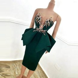 Party Dresses Sexy Greeen Backless Strapless V Neck Sequins Crystals Beaded Puffy Trumpet Cocktail Dress Knee Length