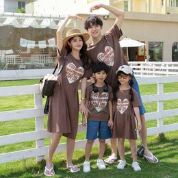 Family Matching Outfits Summer Matching Family Outfits Mum Daughter Dresses Dad Son T-shirt Pants Famliy Look Holiday Couple Outfit for Travel