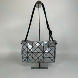 Luxury Designer Totes Fashion Clutch Bags Plain Handbags Socialite Evening Bags Voluminous Beach Bags Fresh Handbags Cosmetic Bags Nylon Underarm Flap