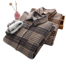 Women's Blouses Winter Plaid Woman Velvet Thick Checkered Shirts Long Sleeve Fleece Tops Oversized Casual Outerwear Female Blusas Social