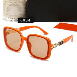 2023 Retro Fashion Luxury Square Frame Sunglasses For Women Brand Designer Sunglasses UV400 Wholesale 8804