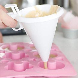 Buttercream batter funnel Handheld Portion size cupcake chocolate dispenser Baking tool