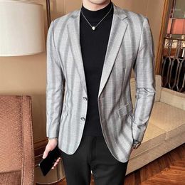 Stripe Blazer Men Slim Fit Casual Suit Jacket Korean Business Blazer Masculino Fashion Club Wedding Coat Veste Costume Homme1235J