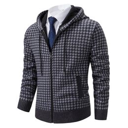 Mens Sweaters Hooded Sweater with Thick Cardigan Knitted Coat Grid Jacket Male 230811