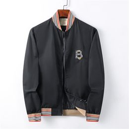 2023 Stickerei der Arm Tiger Jacke Designer Herbst Herbst Mantel Freizeit im Freien Sportbasketball Mode luxuriöse Herrenjacken