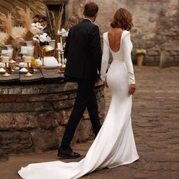 Simple Ivory Satin Trumpet Wedding Dress 2022 Long Sleeves Square Neck Low Back Court Train Bridal Gowns Slim Fit Reception Engage255S