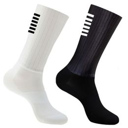 Sports Socks Anti Slip Silicone Summer Aero Whiteline Cycling Men Bicycle Sport Running Bike Calcetines 230811