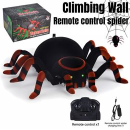 ElectricRC Animals RC Spider Toy Remote Control Infrared Realistic Mock Fake Prank Tricky Jock Halloween Easter Children Toys Kids Gift 230811