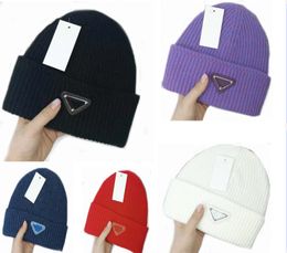 Fashion High quality mens designer beanie casquette winter hat outdoor woman beanies bonnet man head warm cashmere knitted skull cap trucker fitted hats