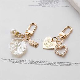 Keychains Lanyards Women Girls Heart Keychain Fashion Letter Label Imitation Pearls Key Chain Pendant Handbag Hanging Accessories Keyring