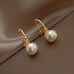 Designer Rovski luxury top Jewellery accessories High Heels Pearl Ear Hook 2023 New Notes French Style Simple and Advanced Sense Small Design Pearl Earrings