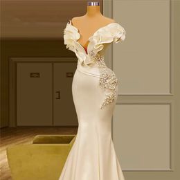 Dubai Arabic Pearls Beaded Mermaid Wedding Dresses Sexy Off The Shoulder Elegant Ivory Satin Ruffles Bridal Gowns Vintage Boho Cou224s