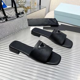 Designer Black Leather Slides Slipper Pool Flat Comfort Mule Sandals Soft Bottom House Flip Flops Women Summer Beach Slider