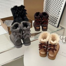 Classic Australia Australian uggs Warm Boots Designer Womens Snow Boot Winter Full fur Fluffy furry Satin Ankle Bow uggity Tasman Boots Booties slippers