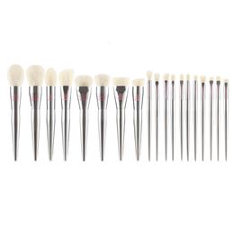 Makeup Tools 19pcs set High quality full functional brushes Set Powder Blusher Highlight Eyeshadow eyebrow Make up silver coat 230812