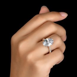 2024 Sparkling Moissanite Carats Oval Ring Gold Sier Qualit Diamond s Jewellery White 2.5 Colour Zircon Wedding High for Rings Women