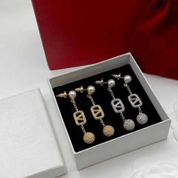Ring Accessories Diamond Luxury Designer Necklace Flowers Clover Bangle Women New Tassel Vshaped Small Gold Ball Earrings Womens Long Full Fairy Personality Net