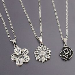 Everfast 5pc/Lot New DIY Casting Daisy Rose SunFlower Stainless Steel Charms Custom Petals Pendant Necklaces Geeks Women Men Retro Making Jewellery Accessories