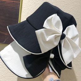 Berets Sweet Bow Bucket Hats For Women Summer And Autumn Travel Sunscreen Sunshade Japanese Show Face Small Foldable Cute Basin Cap