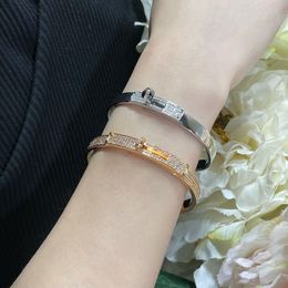 Bangle Designer Jewlery v Gold Bracelet 925 Silver Zircon Button Bracelet Women's Fashion Luxury Brand Jewel Fyx4