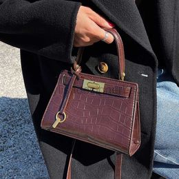 Shoulder Bags HISUELY Luxury Women's Tote Bags 2023 Autumn Winter Messenger Bag Quality Handbag Hot Sale Crocodile Pattern Square Shoulder Bagstylishdesignerbags