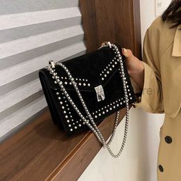 Chain Rivet Lock Designer For Women Luxury Handbags Travel Red Messenger Ladies Flaps 2023stylishhandbagsstore
