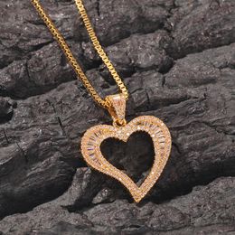 Hip Hop Men Rapper shiny diamond pendant necklace rhinestone heart shape hollow out pendant zircon jewelry night club Sweater rope chain twist chain 18inch 1715