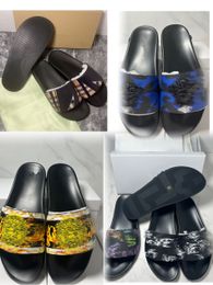 il nuovo designer di alta moda Dafang ha progettato nuove pantofole da uomo e da donna