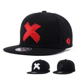 2023 New outdoor sports adult fashion for both men and women Classic baseball net cap Snapback hat Retro female male baseball letter cap sw10