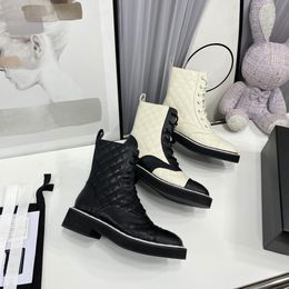 Designer C di alta qualità 2023 Nuovi stivali corti fragranti Stivali Flying Weave Genuina Guida stivali in pelle Chelsea stivali martin stivali elastic stivali stivali