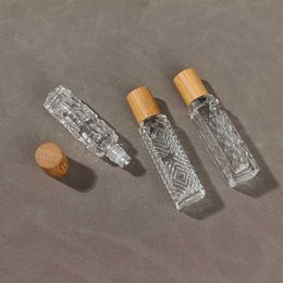 10ml 12ml glass stainless steel bead perfume empty bottle with bamboo cover for subpackage of essential oil perfume sample