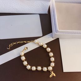 Designer D Logo Bracelet 18k Gold Womens Pearl Chain Bracelet Fashion Engagement Love Travel Jewellery High Quality 2023 No Fade wholesale Bracelet L044