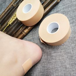 Shoe Parts Accessories 1Pcs Foam Foot Corn Calluses Toe Finger Protector Tape Bunion Anti-Wear Shoe Cushion Anti-friction High Heel Feet Pads Sticker 230812