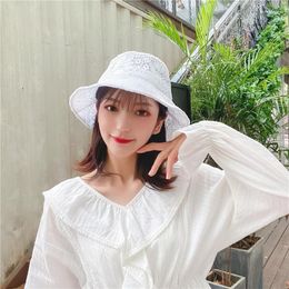 Berets Lace Bucket Hats Summer Hat Ladies Breathable Hollow Flower Thin Section Fisherman Sun