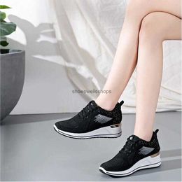 Casual sports shoes Grey women's 2022 spring and autumn new shoe women inner heightening thick-soled foreign trade shoes breathable mesh oo1