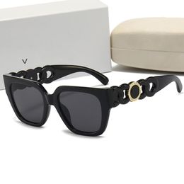 Stylish luxury designer sunglasses for women, men's glasses The same sunglasses Lisa Triumph Beach Street Shot small sunglasses full frame gift box 8695