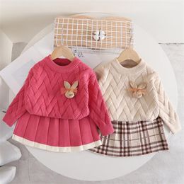 Girls' sweater skirt in autumn and winter new long-sleeved solid Colour rabbit head knitted two-piece suit