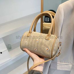 Shoulder Bags Grass Woven Bag Women's Trend 2023 New Fashion Spring Beach Woven Handheld Small Square Bag ins One Shoulder Crossbody Bagstylishhandbagsstore