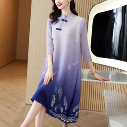 Casual Dresses 2023 Chinese Style Retro Disc Button Cheongsam Dress Women Loose Printing Fashion Elegant Miyake Pleated Party Evening