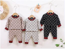 Lovely Baby Boys Girls Brand Clothing Sets Letters Printed Newborn Knitted Long Sleeve Outfits Spring Autumn Infant Suit Toddler Two Pieces Sets 0-2 years