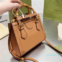 Evening Bags Bamboo Handle Classic Handbags Lady Designer Tote Vintage Leather Bucket Women Shoulder Colour Matching Shopping Purses Large Letter