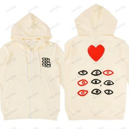 Hoodies 2024 Mens Hoodie Sweatshirts Women Zipper Loose Coat Play Sweatshirt Commes Cardigan Des Small Red Heart Jacket Garcons Standard and Fleec