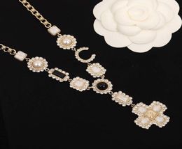 2022 Top -Qualität -Anhänger -Halskette mit Kreuzdesign weiße Diamond Chamilia für Frauen Hochzeit Schmuck Geschenk HABE BOX Stempel PS71669196292